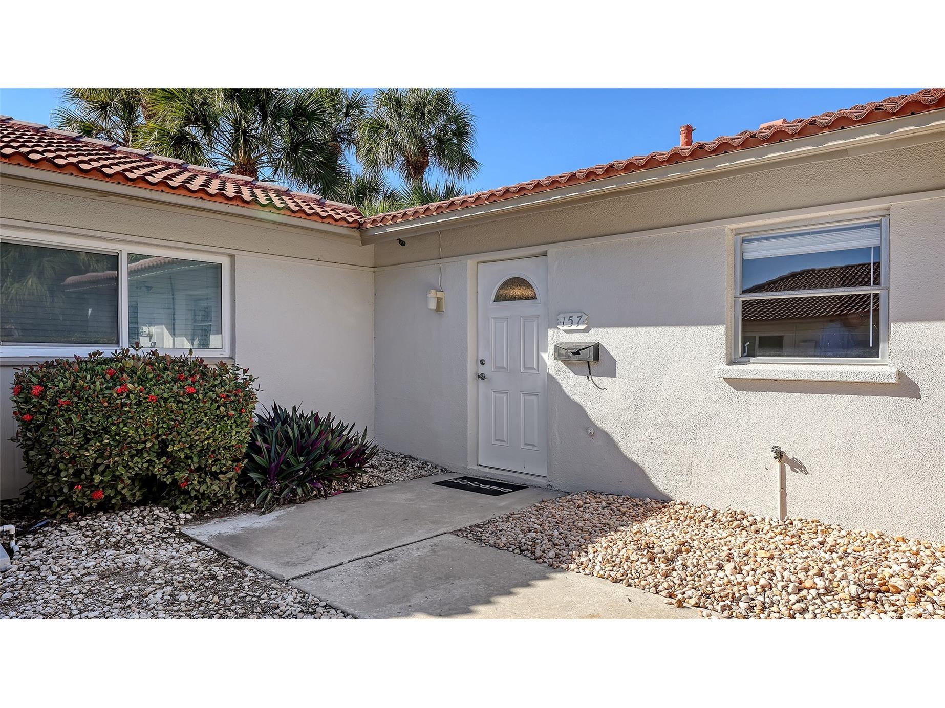 157 Vista Hermosa Circle Sarasota FL 34242 A4677280 image1