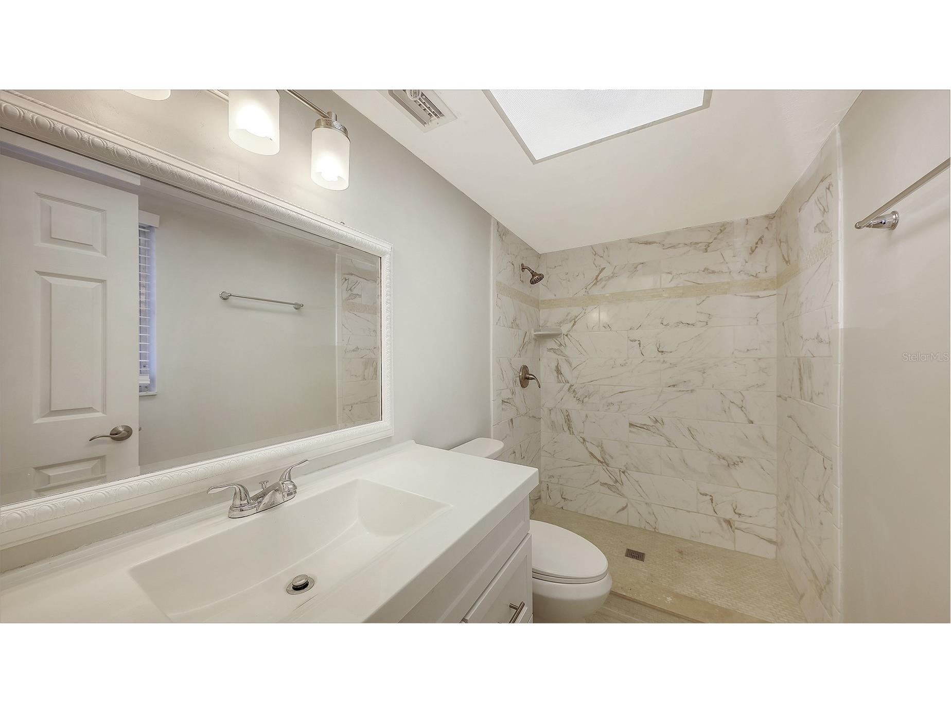 157 Vista Hermosa Circle Sarasota FL 34242 A4677280 image15