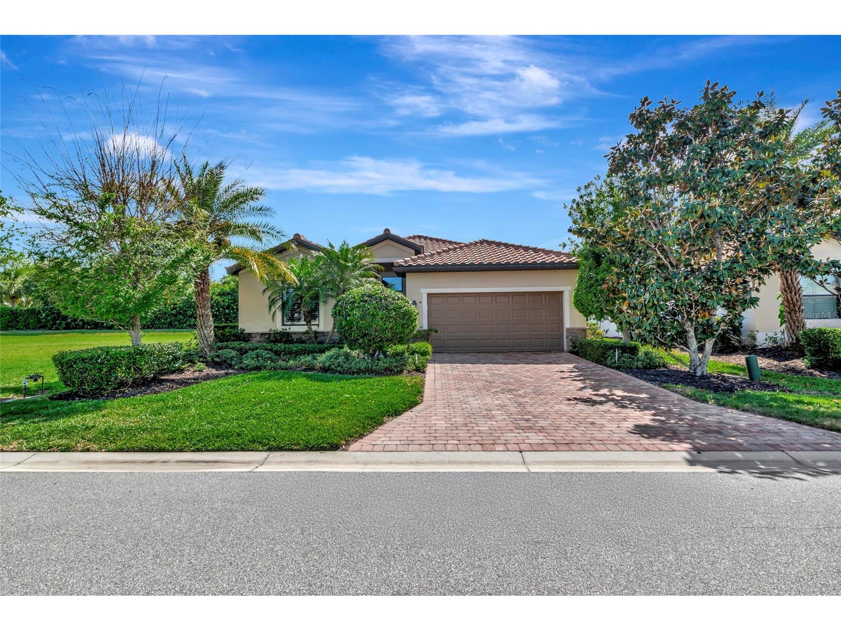 157 Wandering Wetlands Circle Bradenton FL 34212 A4690847 image1
