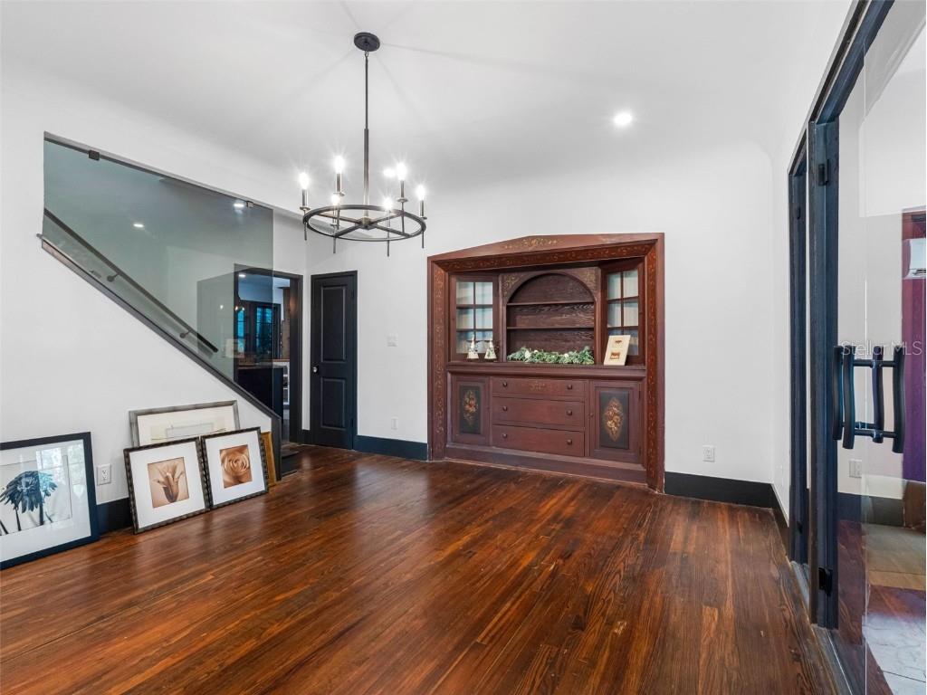 1570 48th Avenue N Saint Petersburg FL 33703 TB8405655 image13