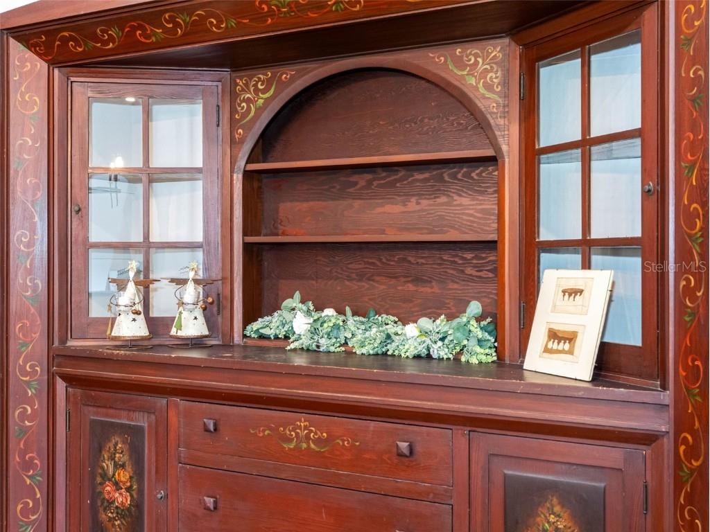 1570 48th Avenue N Saint Petersburg FL 33703 TB8405655 image14