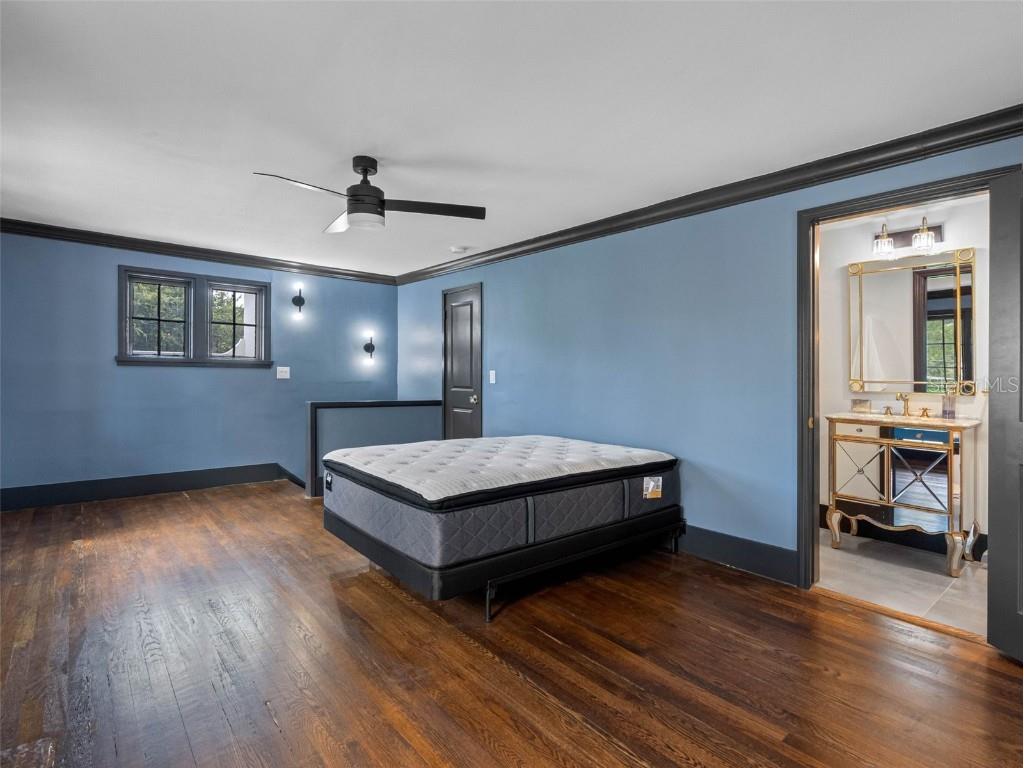 1570 48th Avenue N Saint Petersburg FL 33703 TB8405655 image39