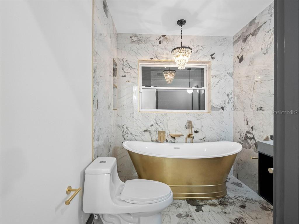 1570 48th Avenue N Saint Petersburg FL 33703 TB8405655 image45