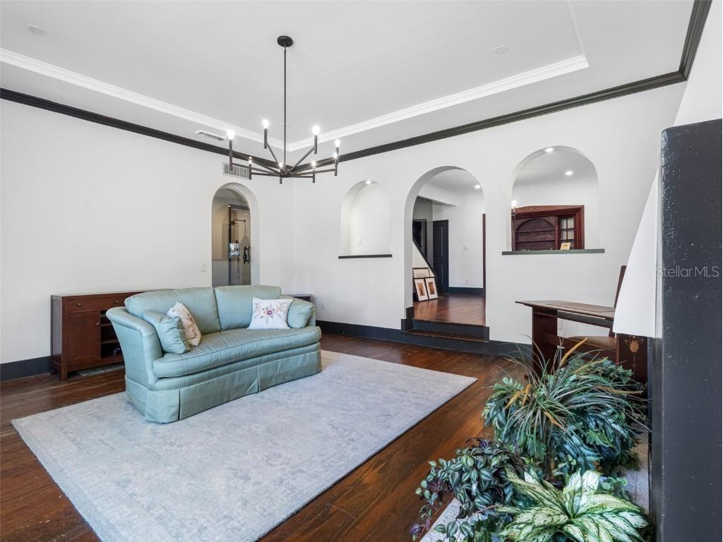 1570 48th Avenue N Saint Petersburg FL 33703 TB8405655 image9