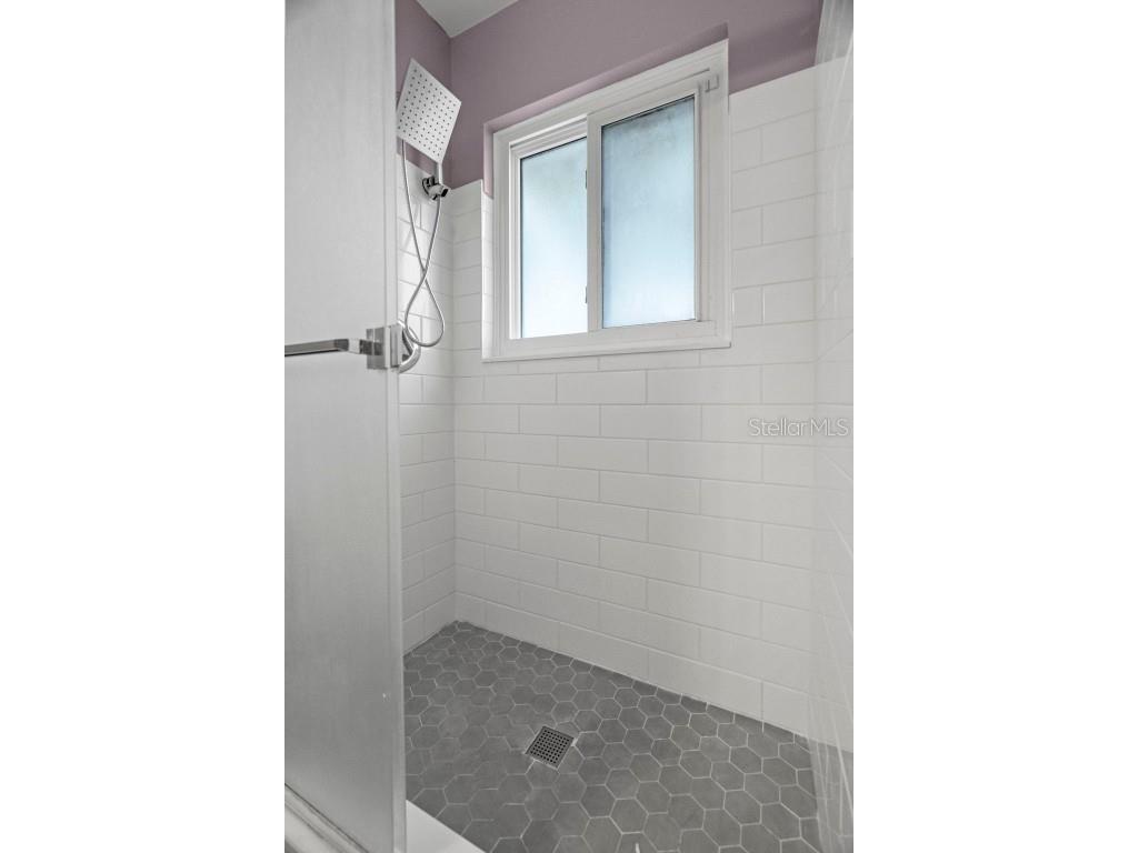 1570 83rd Avenue N Saint Petersburg FL 33702 TB8408855 image14