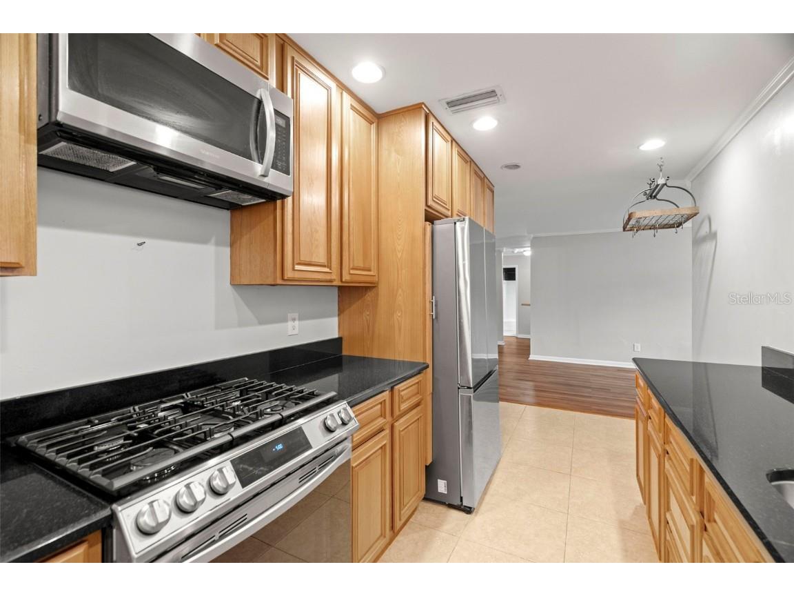 1570 83rd Avenue N Saint Petersburg FL 33702 TB8408855 image9