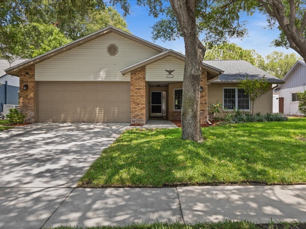 1570 Club Drive Tarpon Springs FL 34689 U8201475 image1
