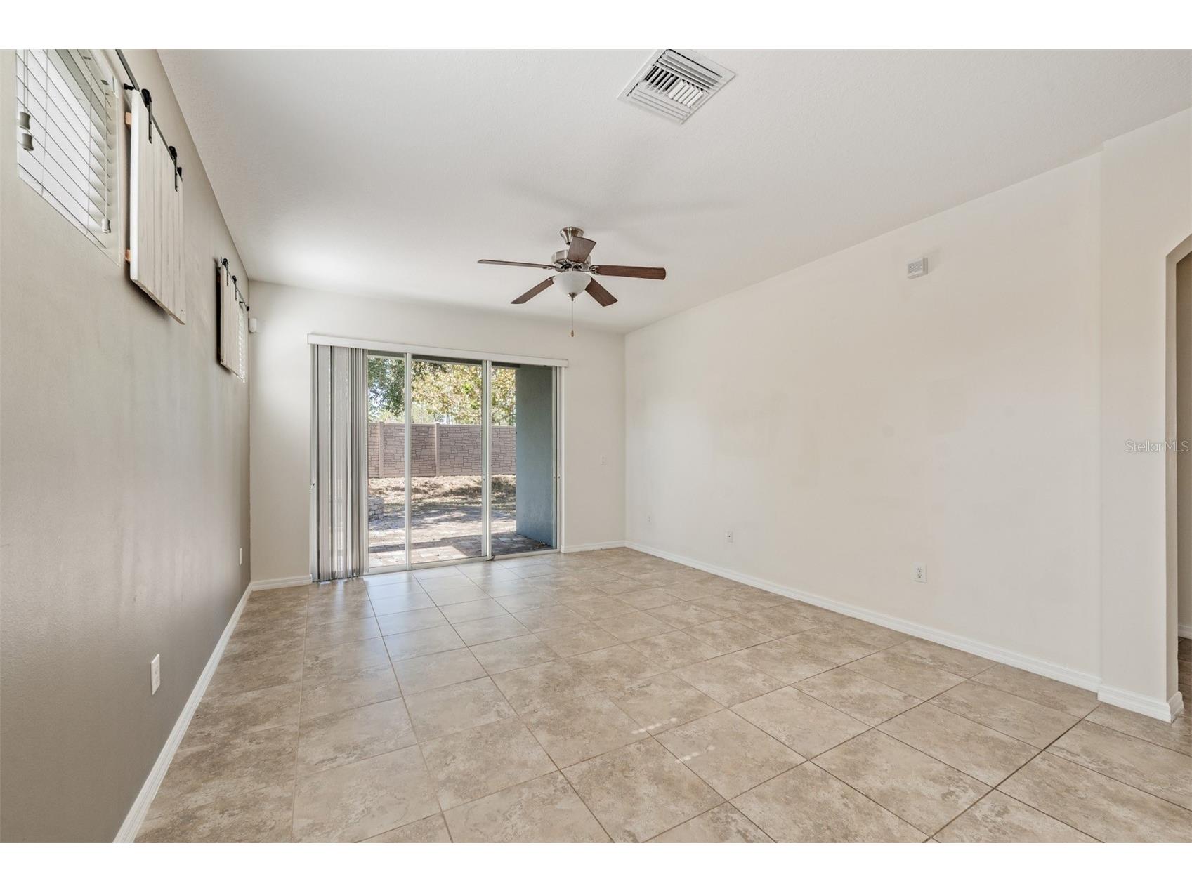 1570 Fox Grape Loop Lutz FL 33558 TB8445287 image11