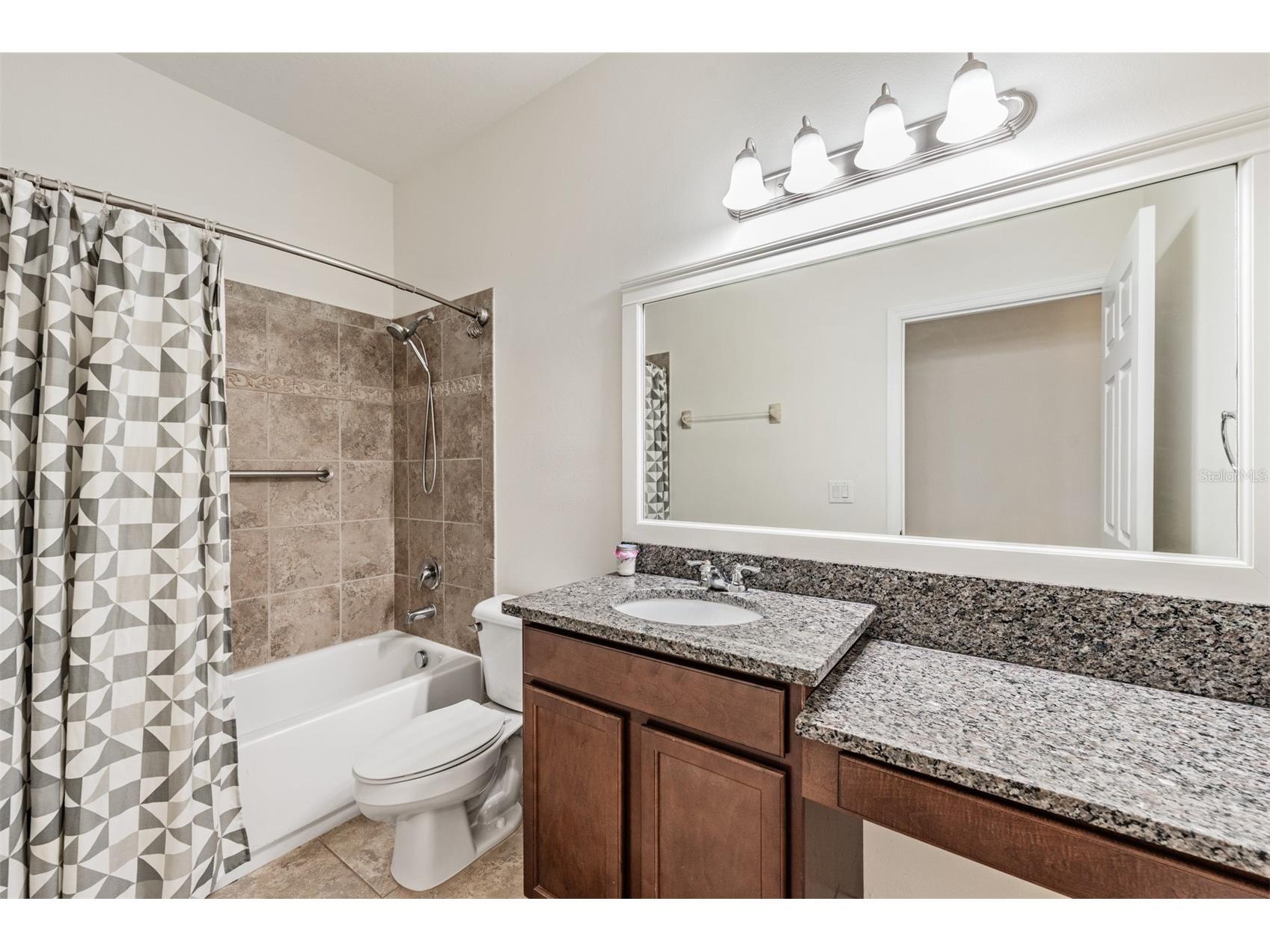 1570 Fox Grape Loop Lutz FL 33558 TB8445287 image20