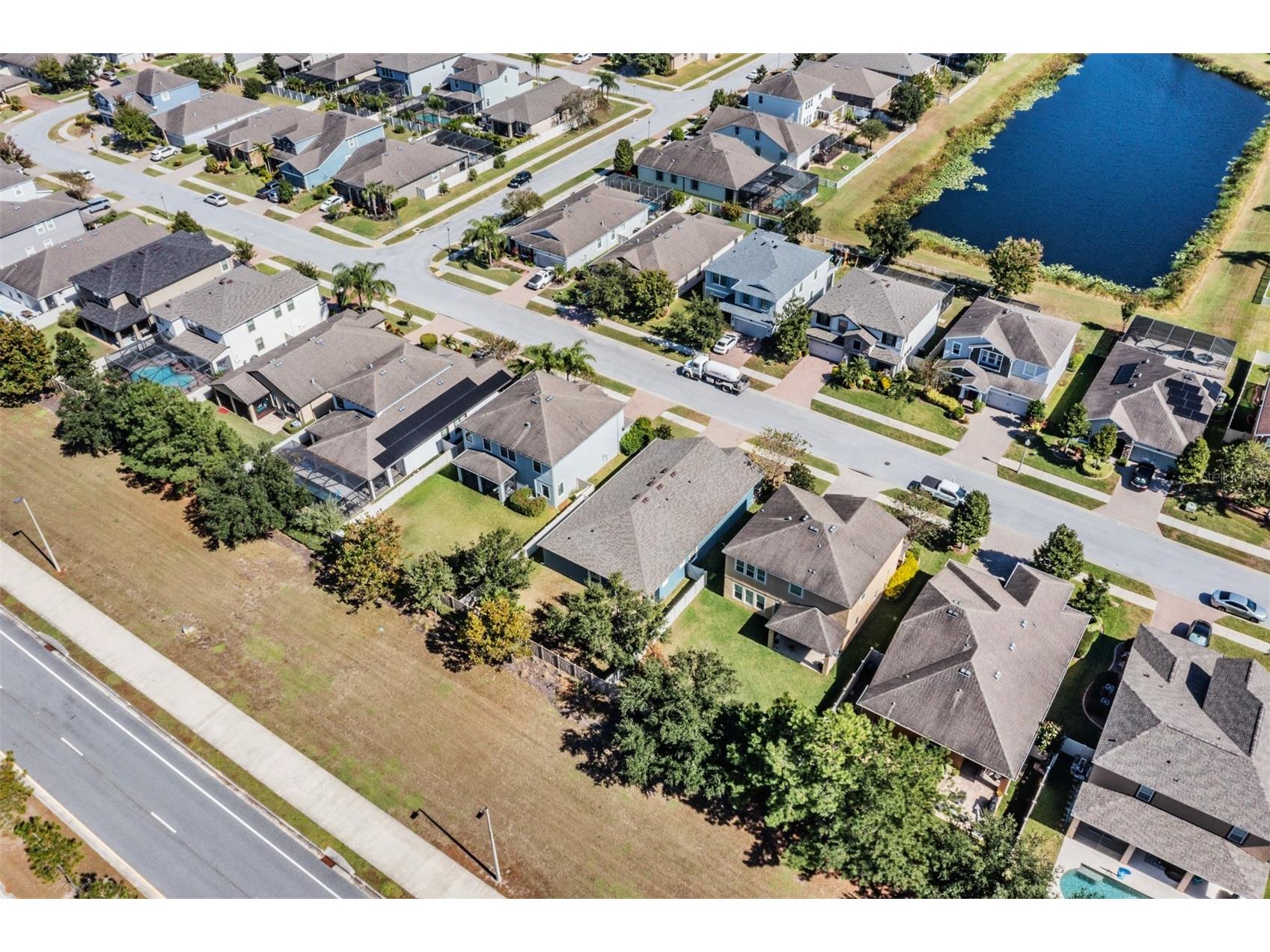 1570 Fox Grape Loop Lutz FL 33558 TB8445287 image36