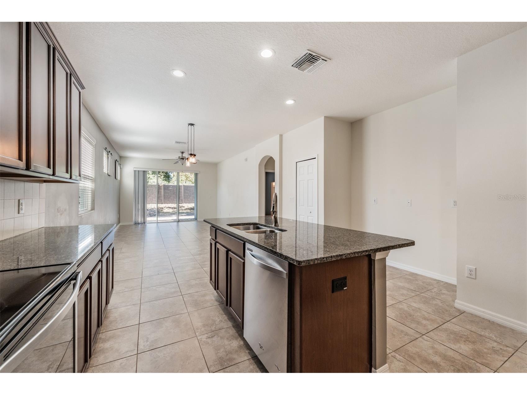 1570 Fox Grape Loop Lutz FL 33558 TB8445287 image6