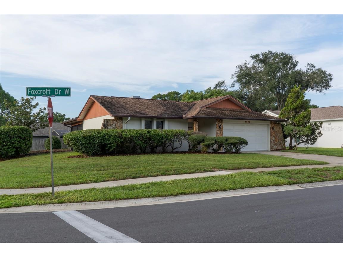 1570 Foxcroft Dr W Palm Harbor FL 34683 U8255788 image1