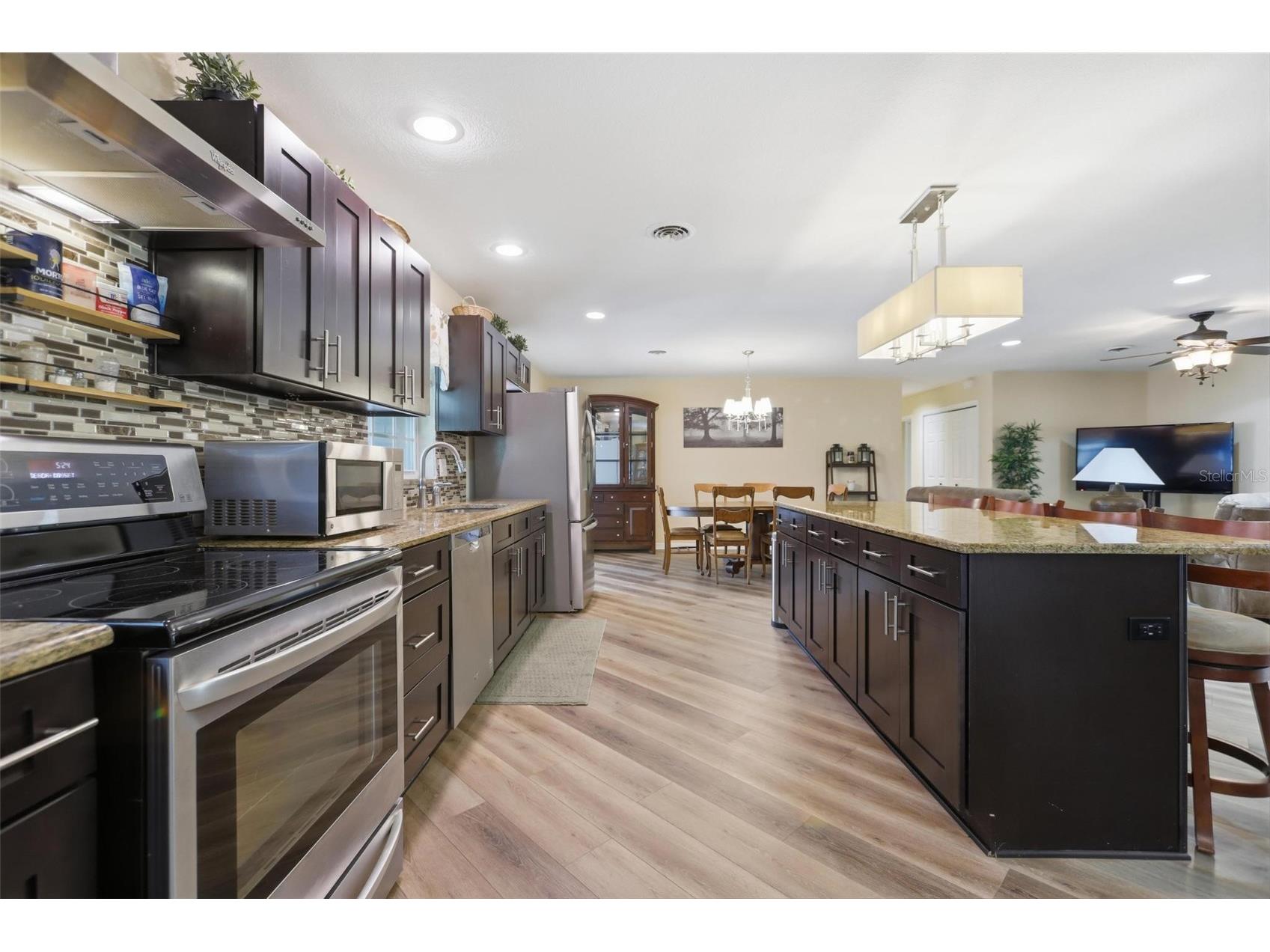 1570 Glenwood Road Deland FL 32720 V4949882 image15