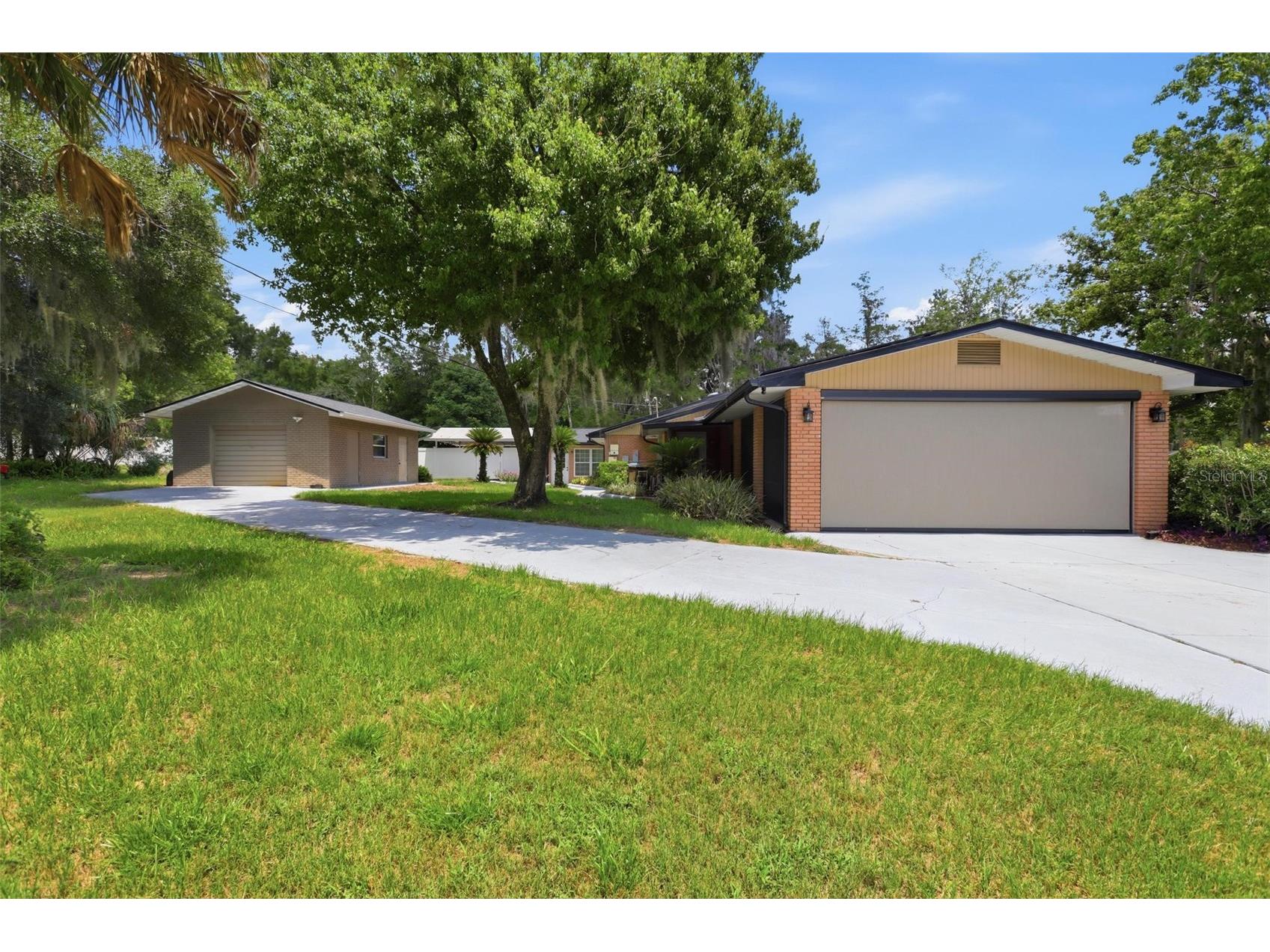 1570 Glenwood Road Deland FL 32720 V4949882 image3