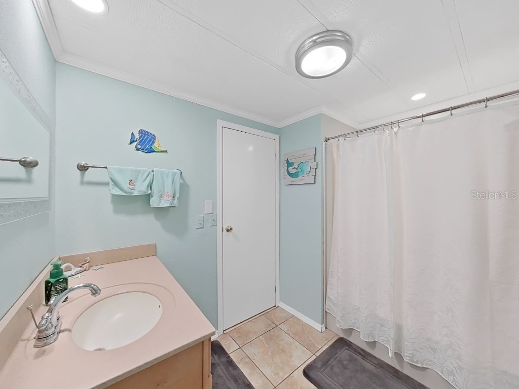 1570 Heather Hill Dr Lakeland FL 33810 P4937447 image37