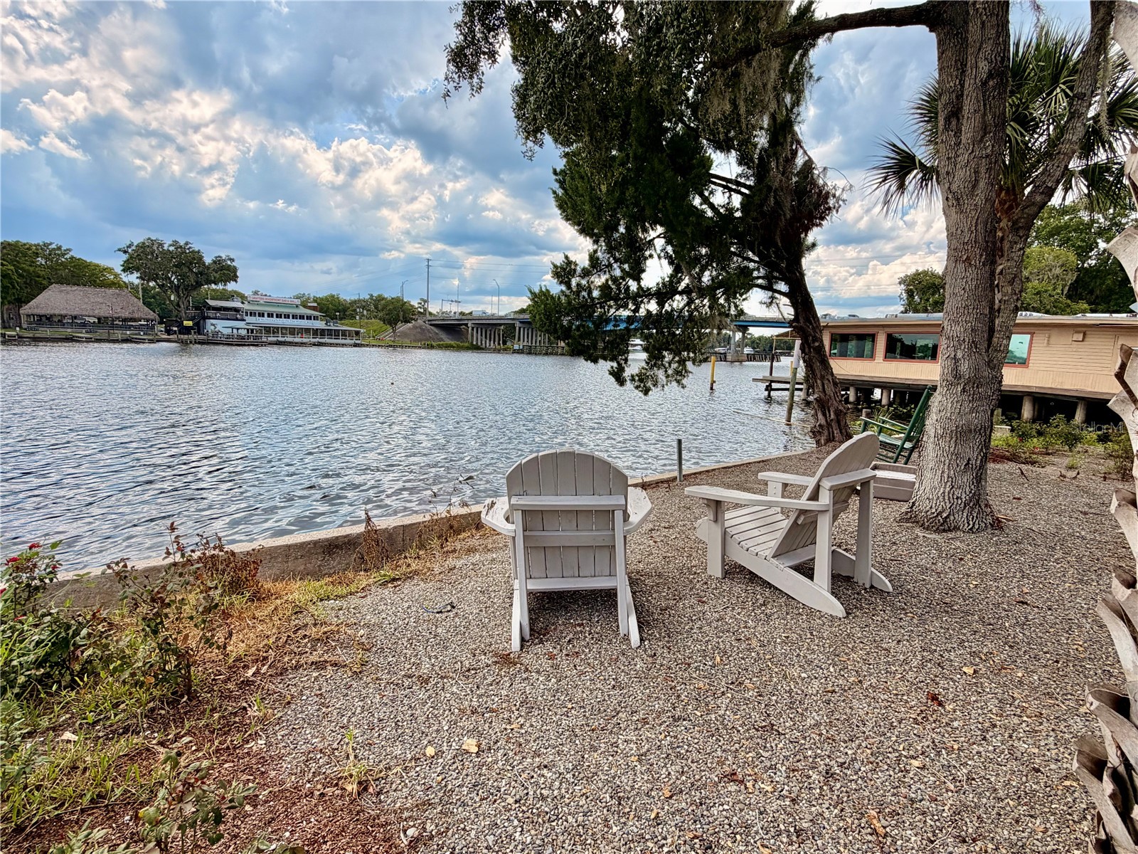 1570 Riveredge Court Astor FL 32102 - ST JOHNS RIVER R4911485 image1