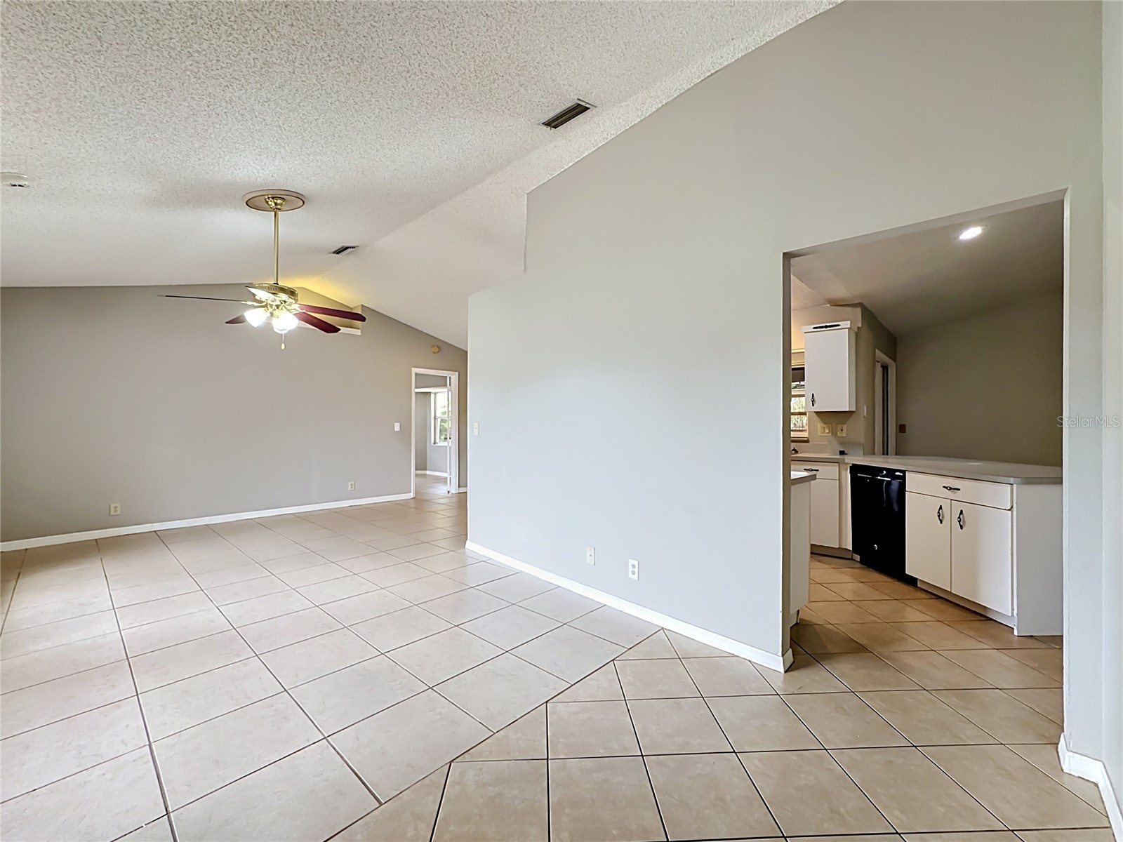 1570 S Biscayne Drive North Port FL 34287 C7526405 image3
