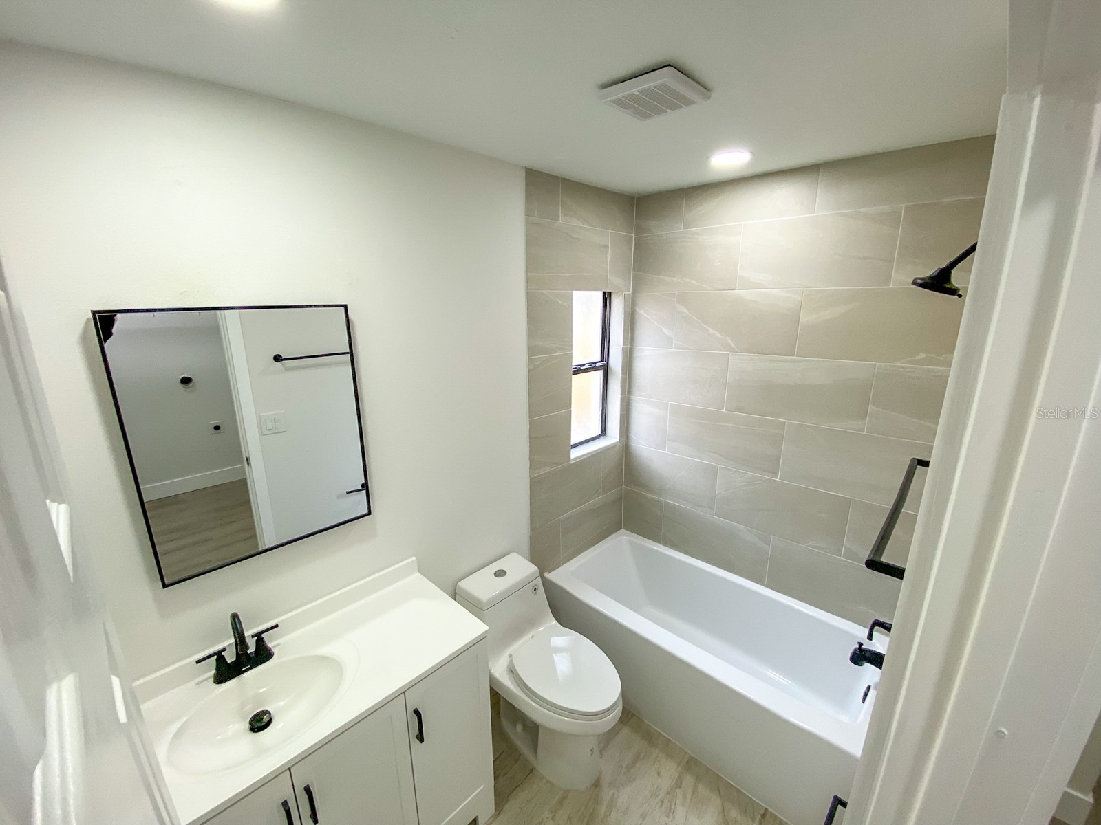 15704 Country Lake Drive Tampa FL 33624 TB8465928 image30