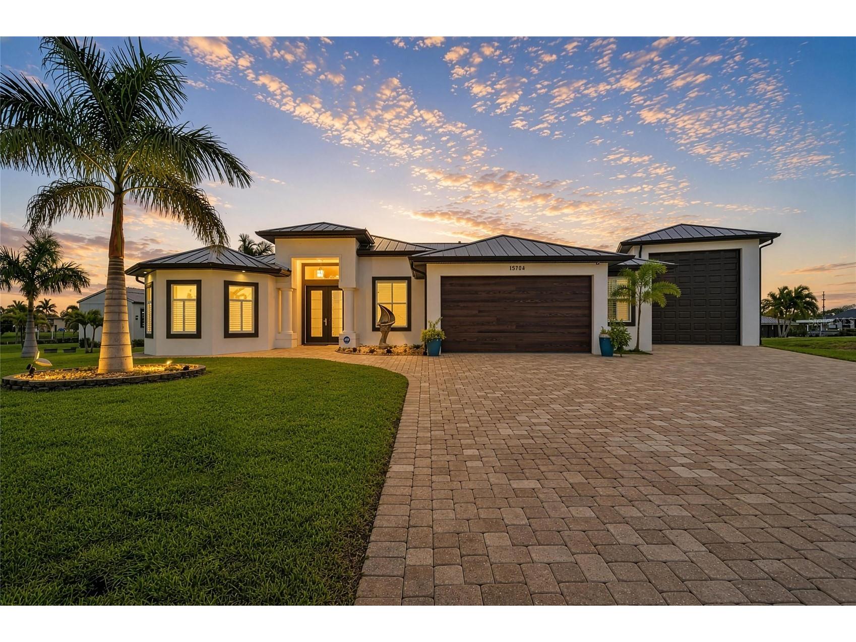 15704 Lakeland Circle Port Charlotte FL 33981 D6147590 image1