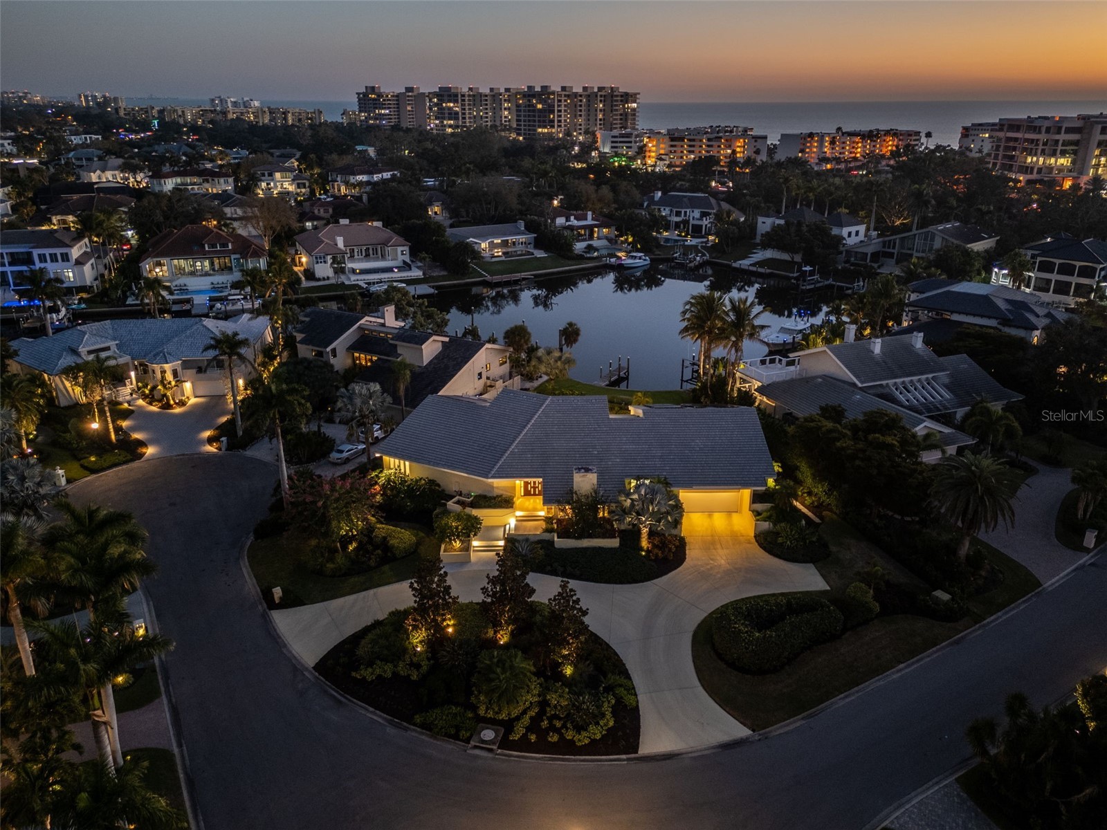 1571 Harbor Cay Lane Longboat Key FL 34228 - SARASOTA BAY A4666688 image2