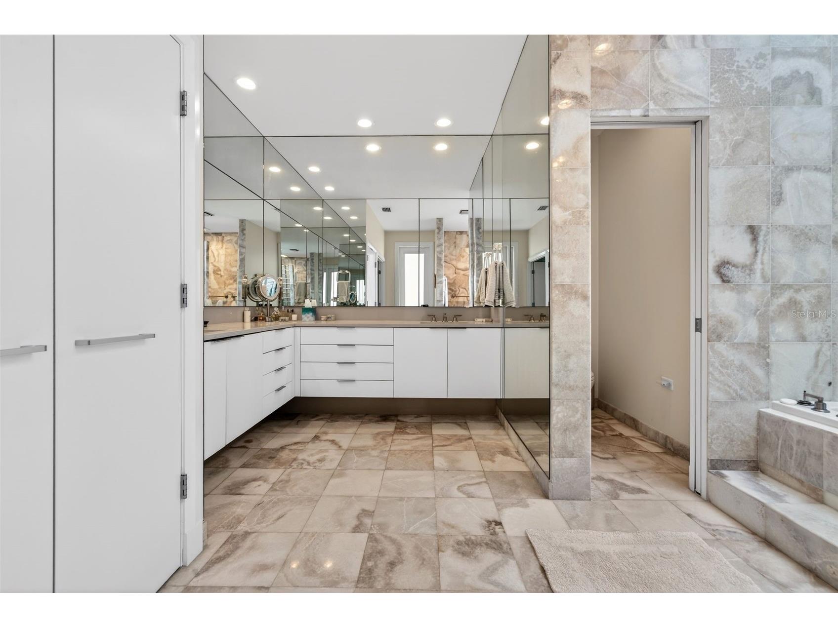 1571 Harbor Cay Lane Longboat Key FL 34228 - SARASOTA BAY A4666688 image40
