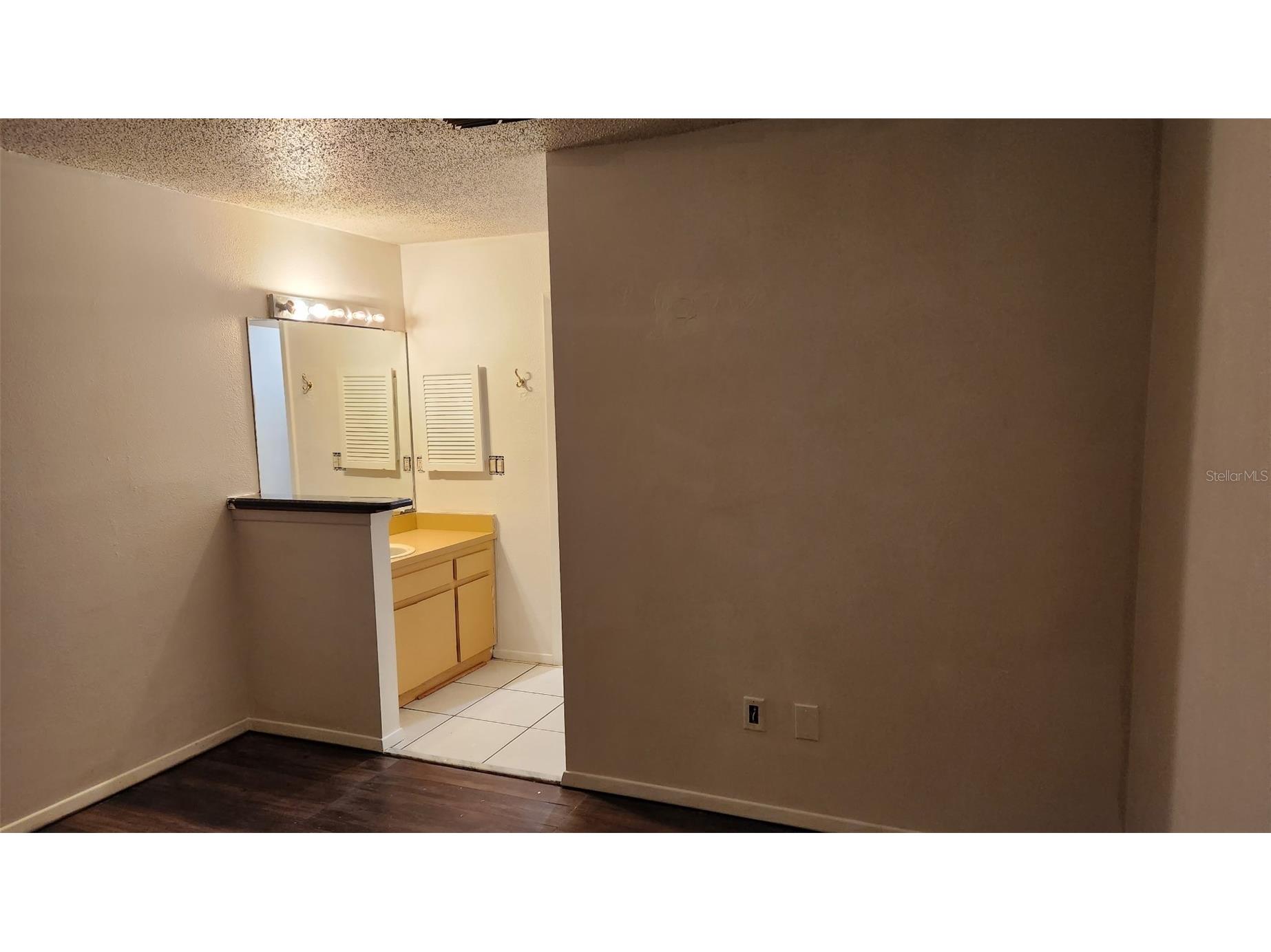 15711 Scrimshaw Drive Tampa FL 33624 TB8516865 image17