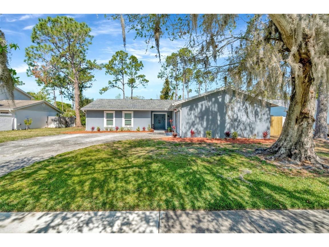 15718 Gardenside Lane Tampa FL 33624 TB8360931 image1