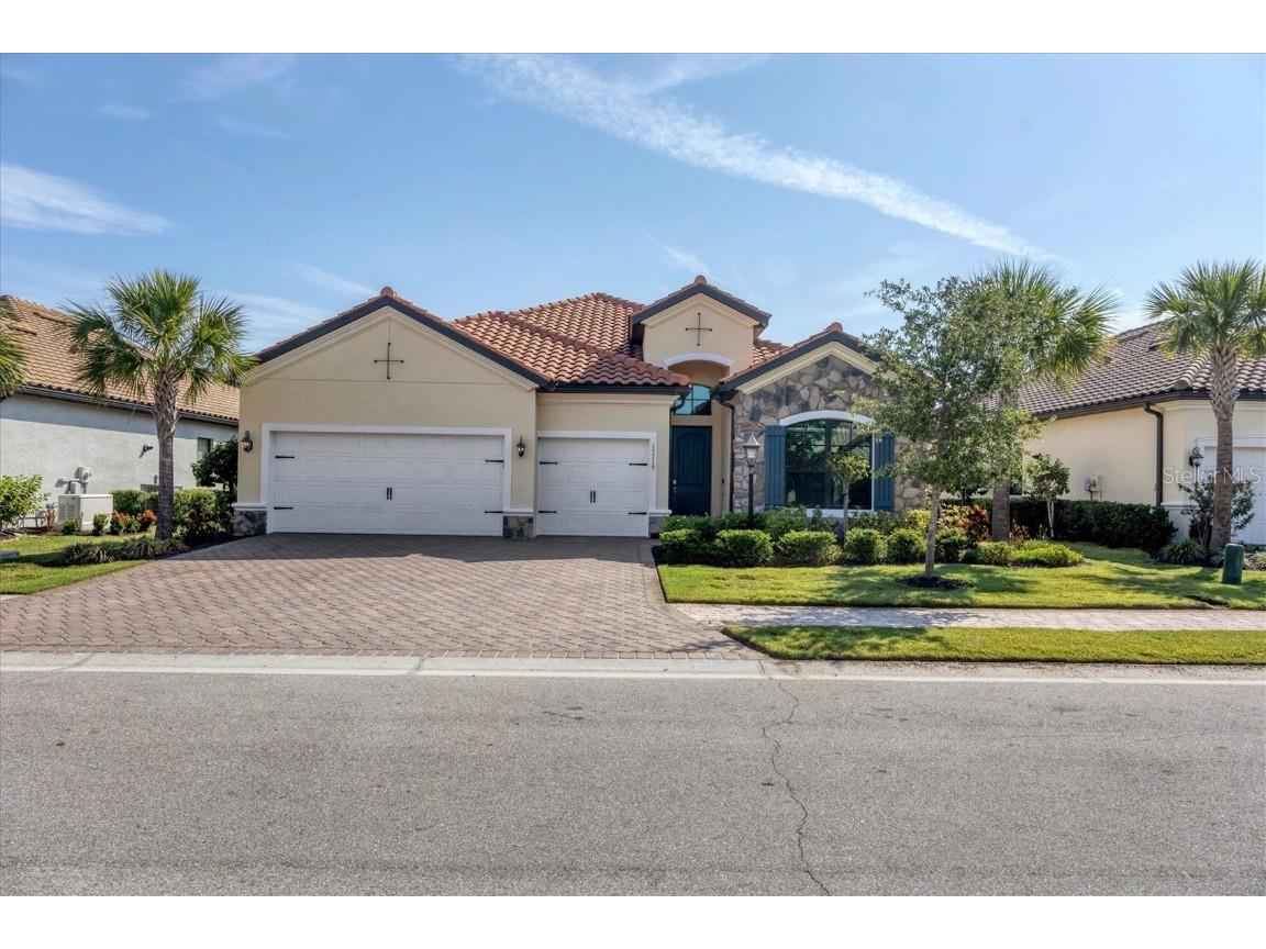 15719 Seaton Place Lakewood Ranch FL 34202 A4570168 image1