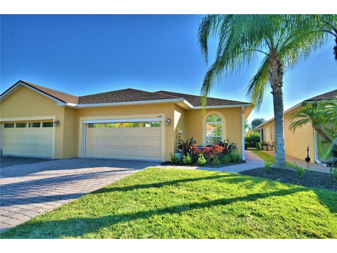1572 Vienna Square Dr Winter Haven FL 33884 P4929030 image1