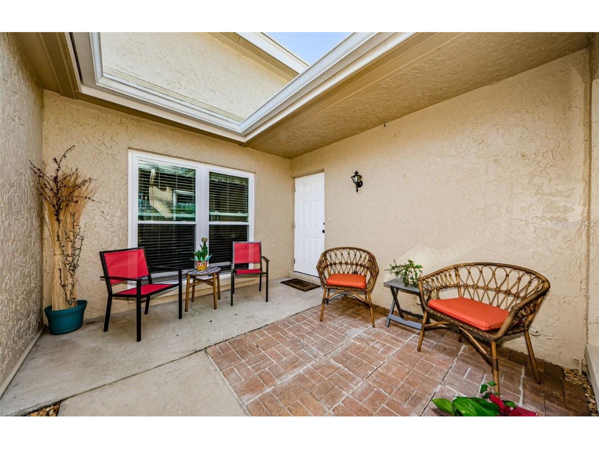 1573 Amberlea Drive S Dunedin FL 34698 U8228084 image1