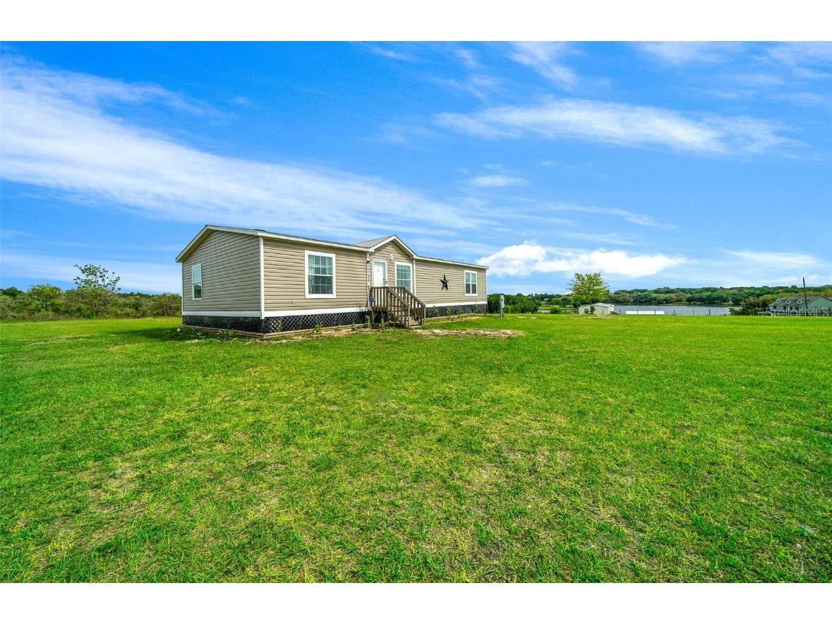 15735 SE 165th Court Weirsdale FL 32195 OM676708 image1