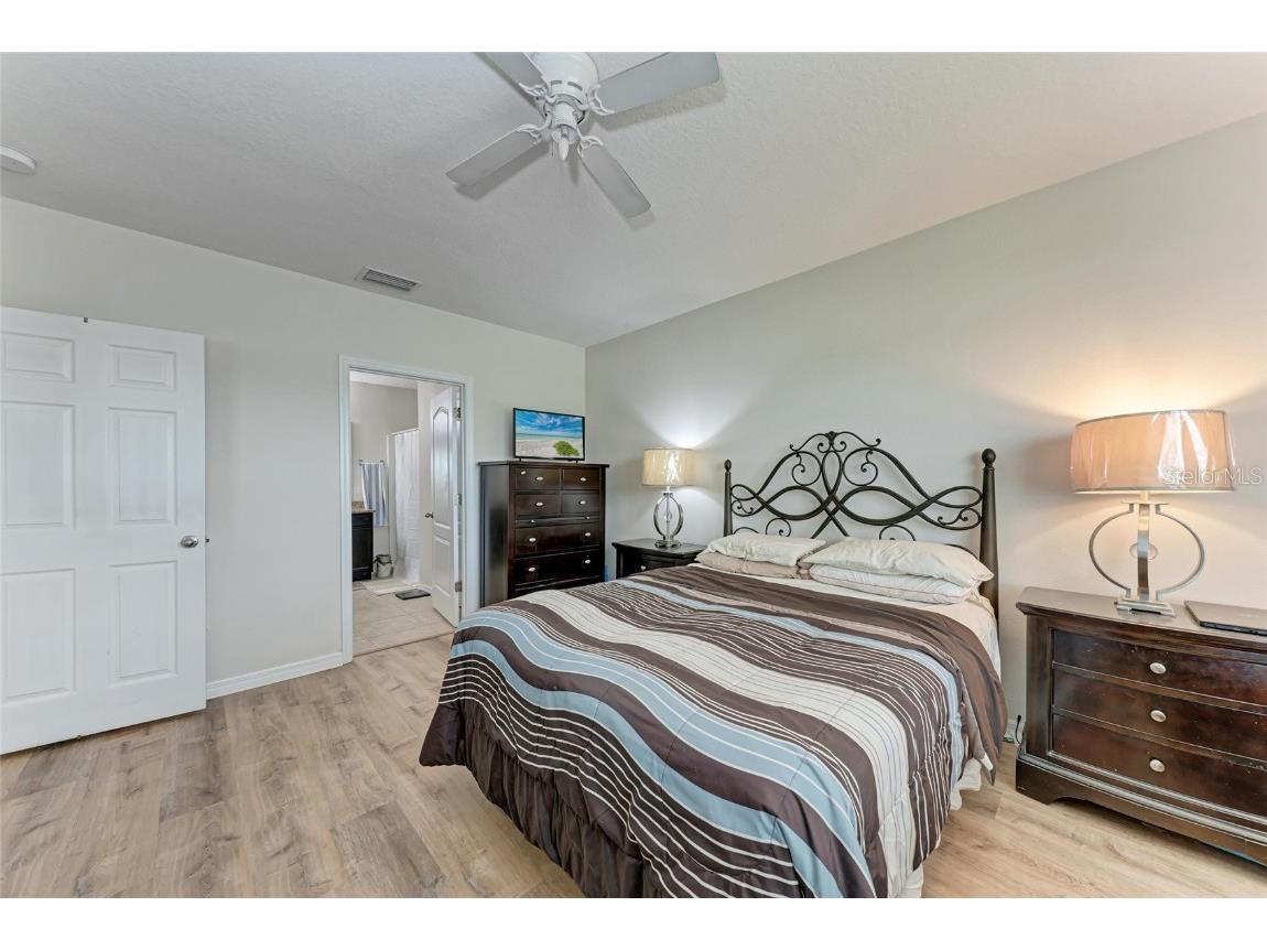 15737 High Bell Place Bradenton FL 34212 A4665989 image25