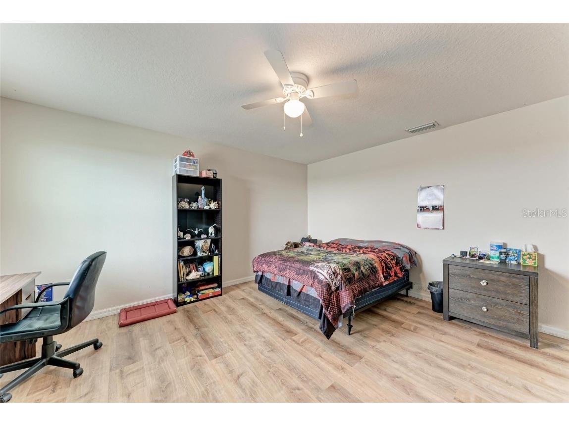 15737 High Bell Place Bradenton FL 34212 A4665989 image35