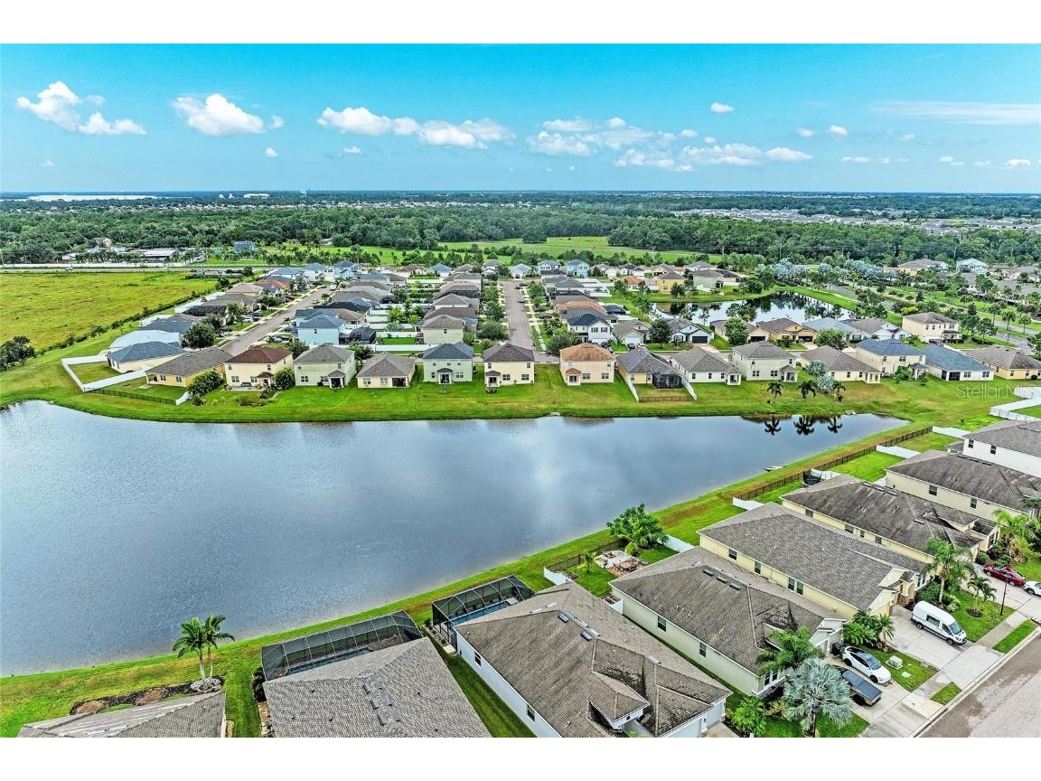 15737 High Bell Place Bradenton FL 34212 A4665989 image54