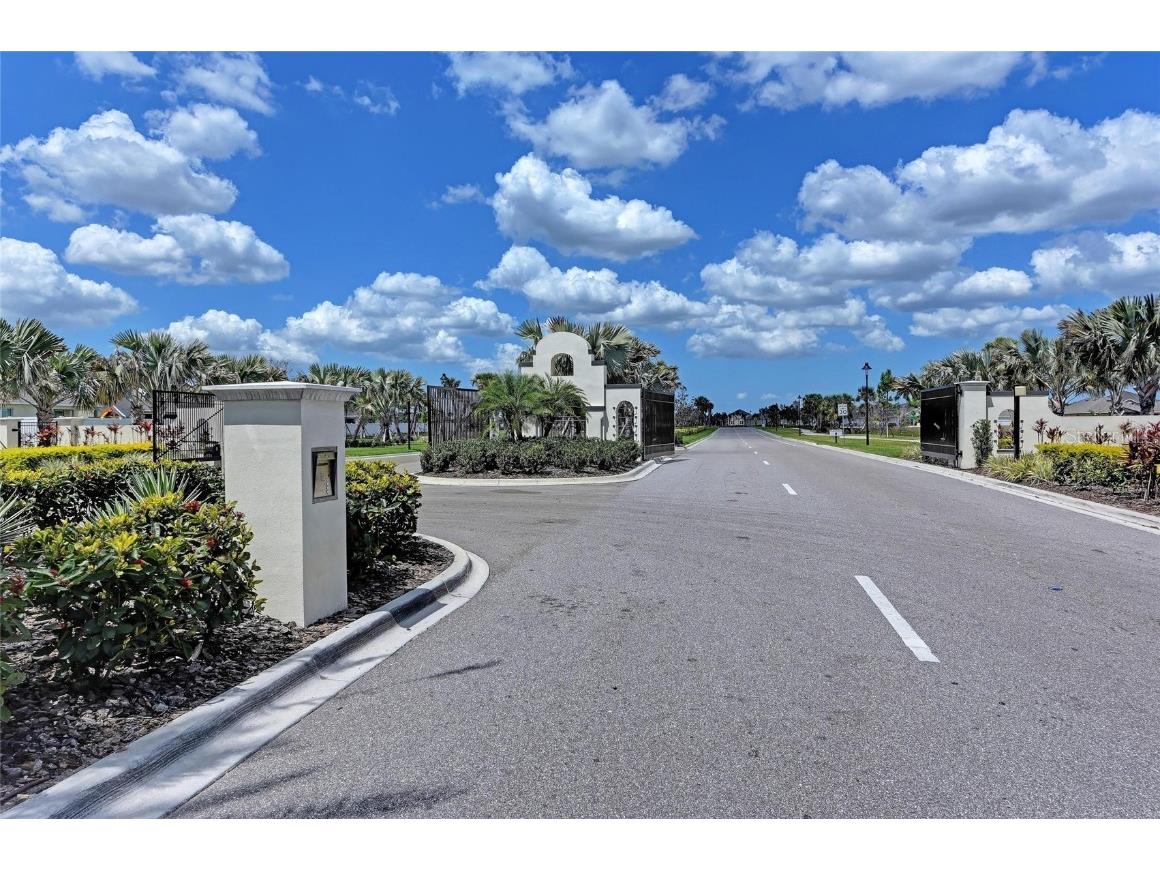 15737 High Bell Place Bradenton FL 34212 A4665989 image59