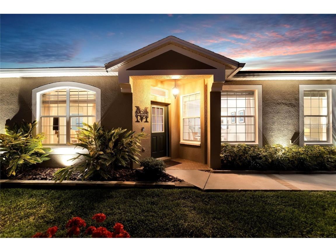 15740 Phoebepark Avenue Lithia FL 33547 T3438828 image1