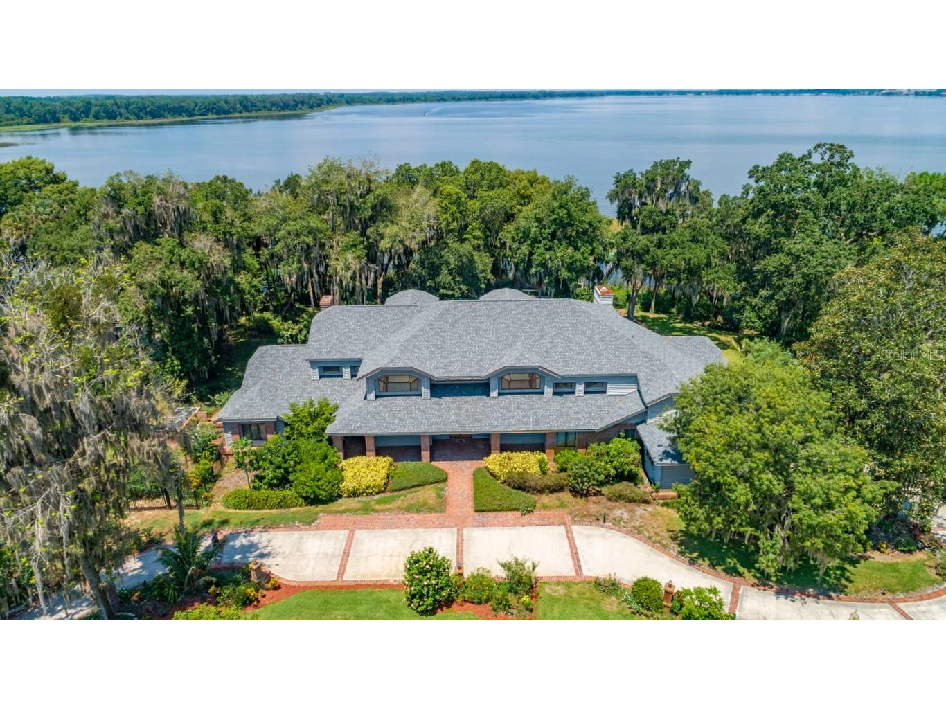 15749 Acorn Circle Tavares FL 32778 - LAKE DORA G5045043 image1