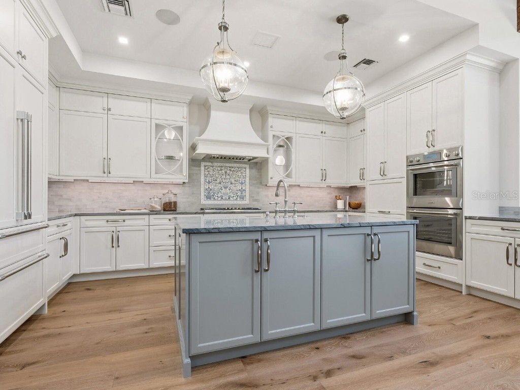 1575 Eastbrook Drive Sarasota FL 34231 - SPRING FED LAKE A4643636 image13