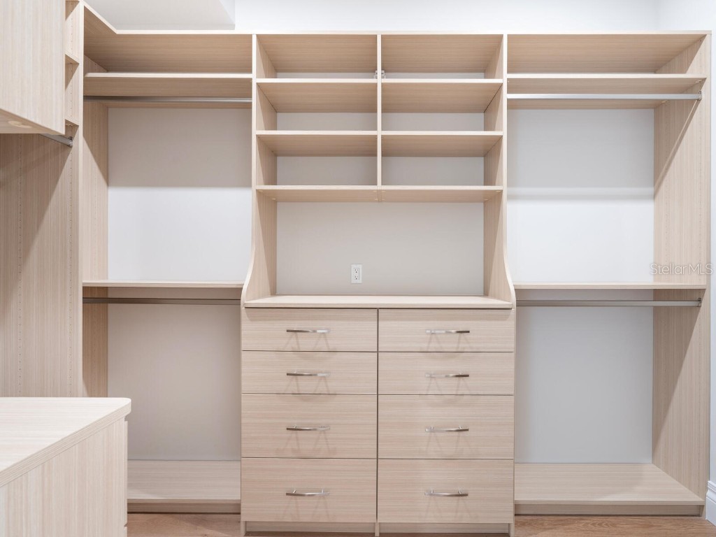 1575 Eastbrook Drive Sarasota FL 34231 - SPRING FED LAKE A4643636 image62