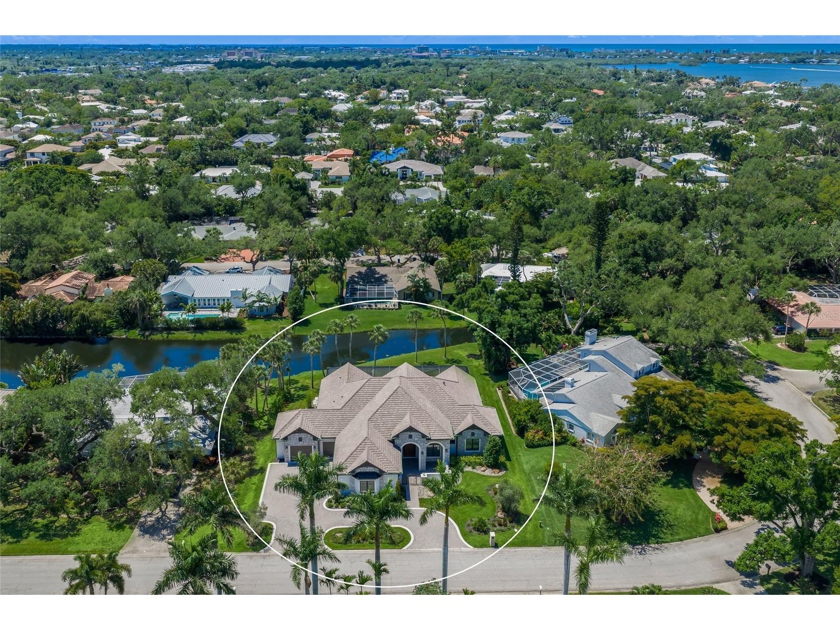 1575 Eastbrook Drive Sarasota FL 34231 - SPRING FED LAKE A4692922 image3
