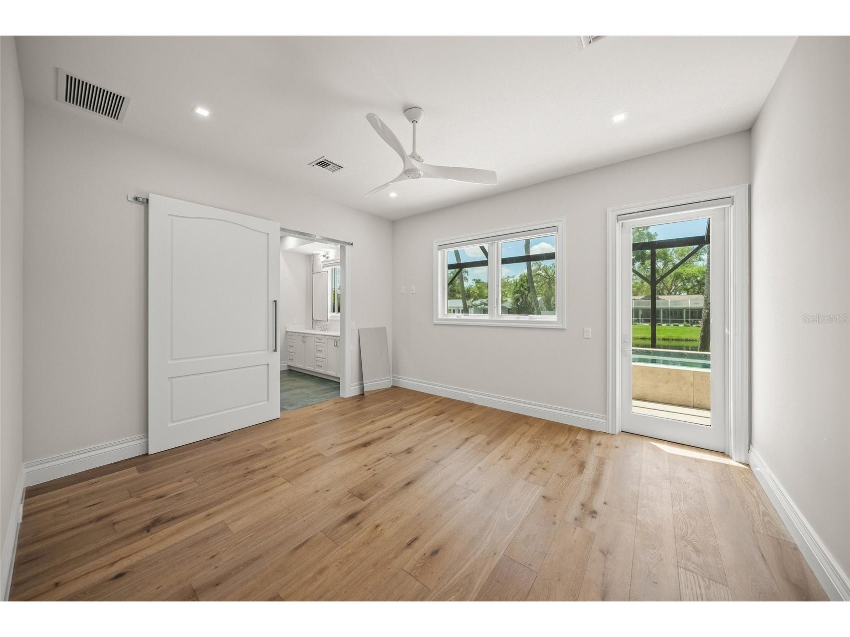 1575 Eastbrook Drive Sarasota FL 34231 - SPRING FED LAKE A4692922 image36