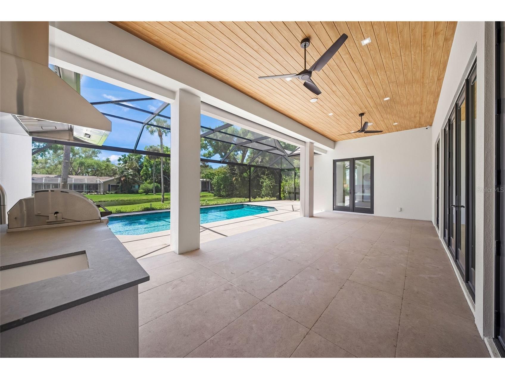 1575 Eastbrook Drive Sarasota FL 34231 - SPRING FED LAKE A4692922 image42