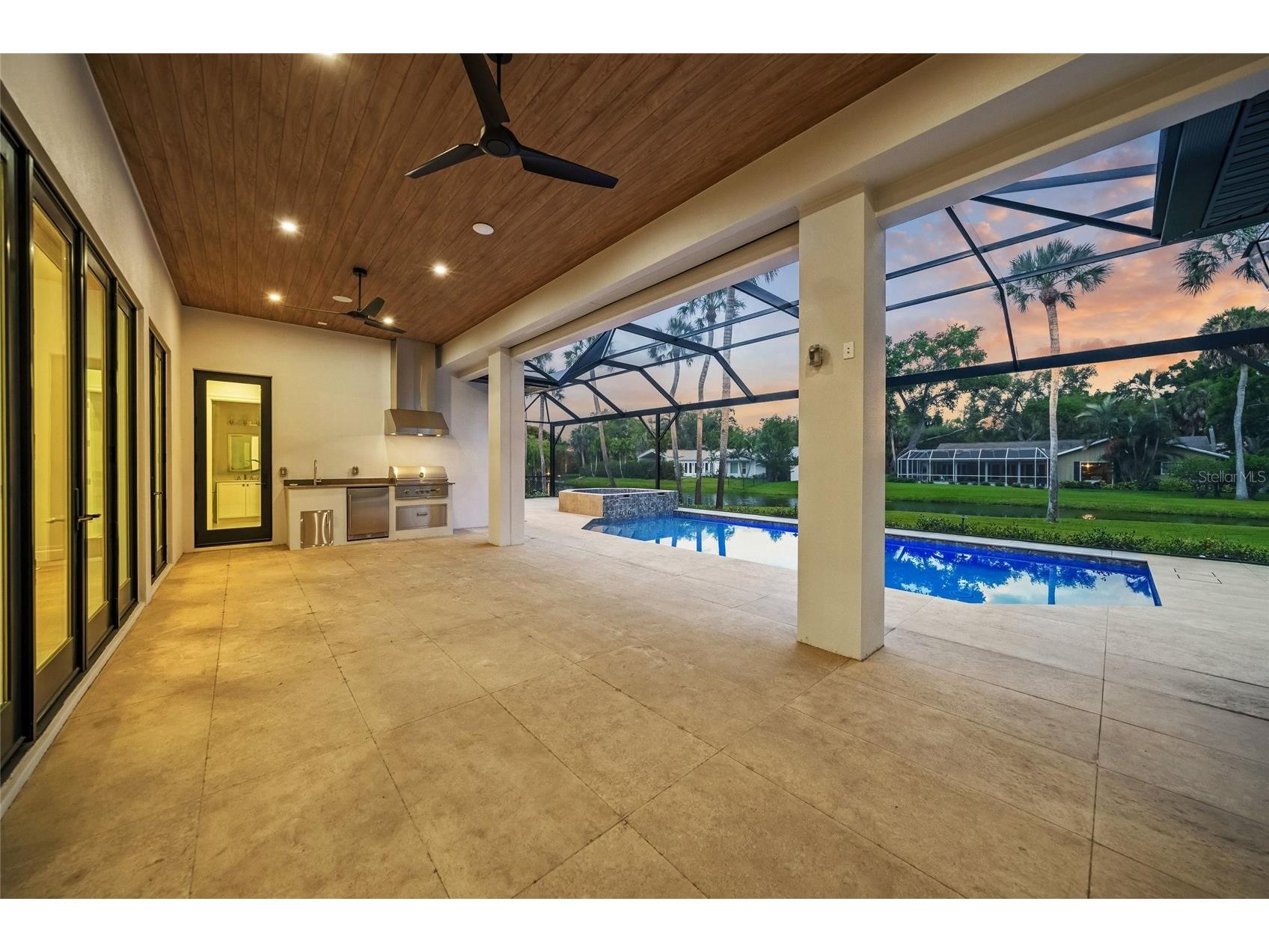 1575 Eastbrook Drive Sarasota FL 34231 - SPRING FED LAKE A4692922 image43