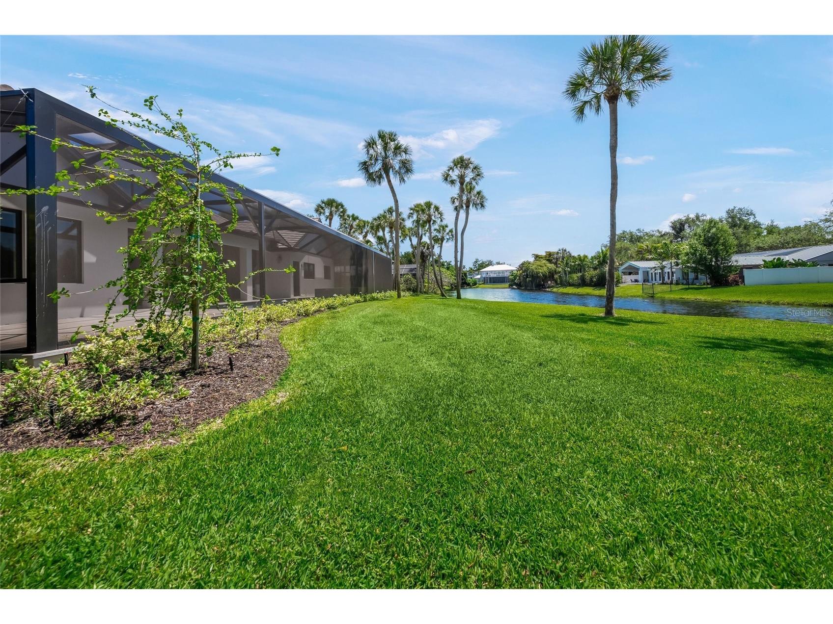 1575 Eastbrook Drive Sarasota FL 34231 - SPRING FED LAKE A4692922 image51