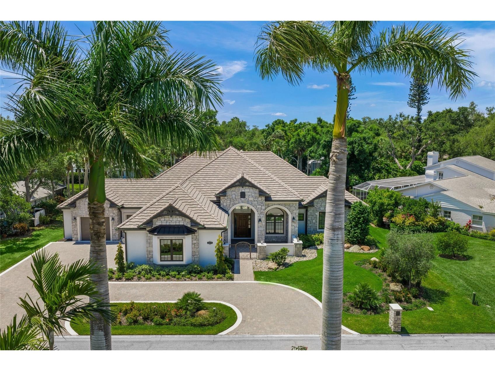 1575 Eastbrook Drive Sarasota FL 34231 - SPRING FED LAKE A4692922 image56