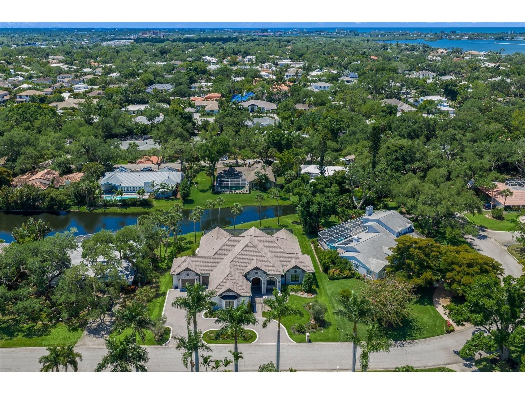 1575 Eastbrook Drive Sarasota FL 34231 - SPRING FED LAKE A4692922 image72
