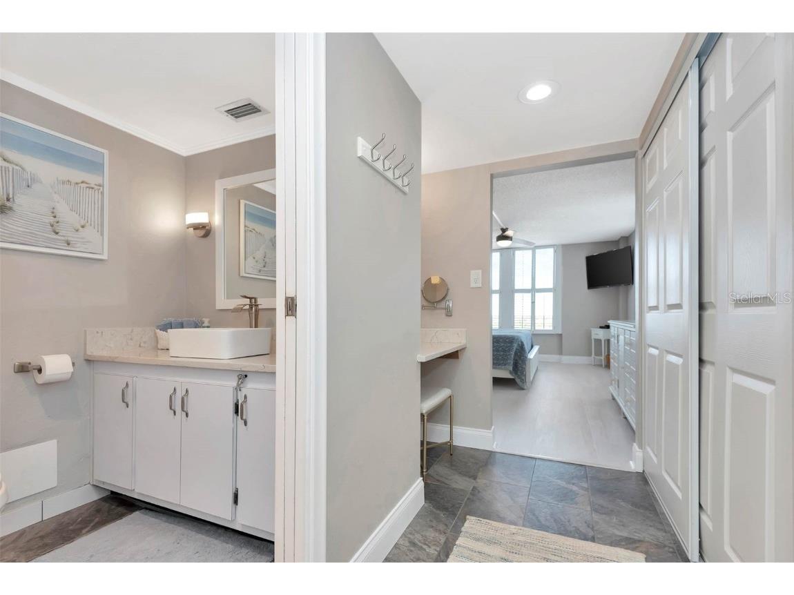 1575 Ocean Shore Boulevard #J010 Ormond Beach FL 32176 V4944202 image9