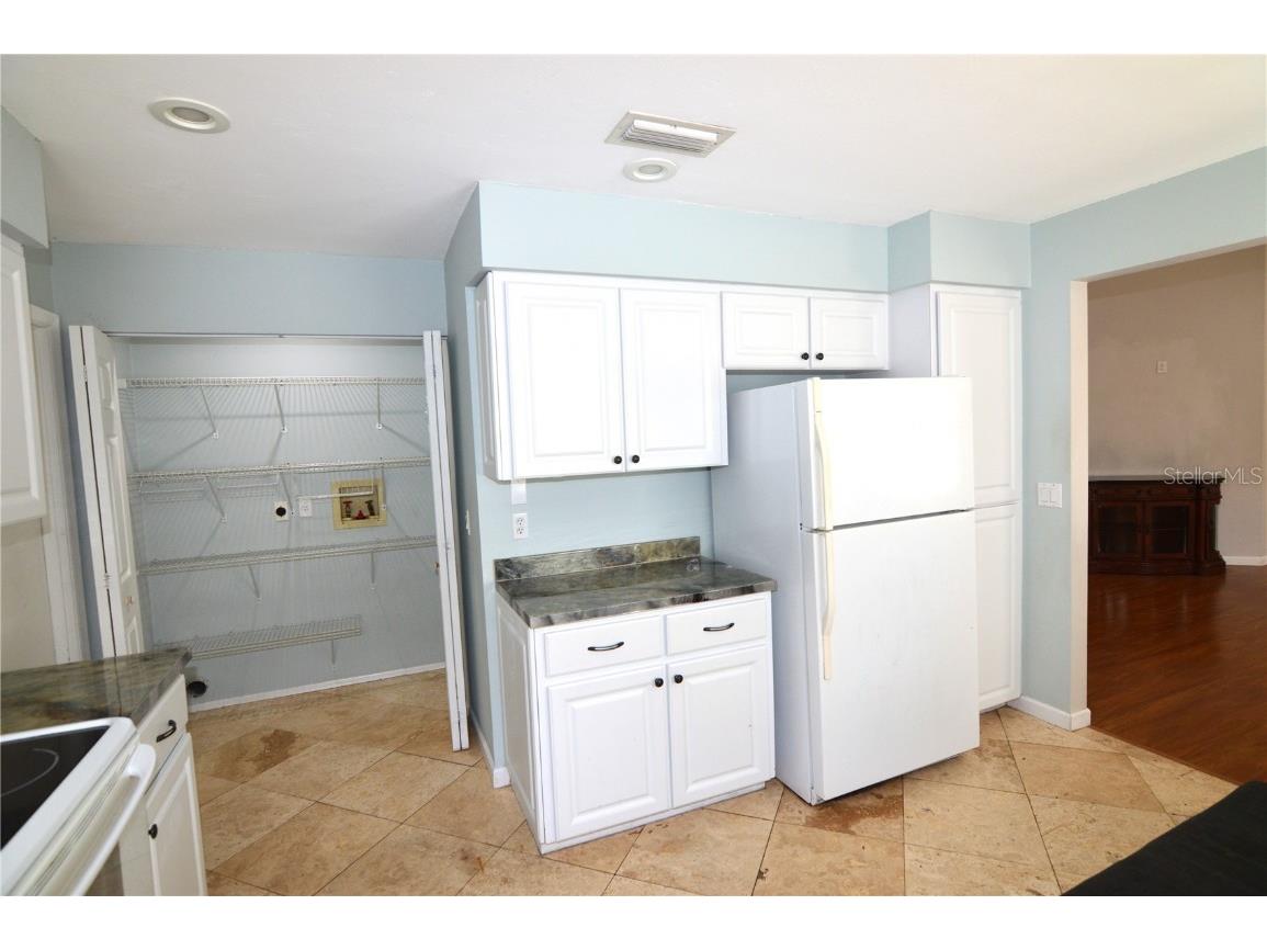 1576 Fawnwood Circle Sarasota FL 34232 N6140061 image6