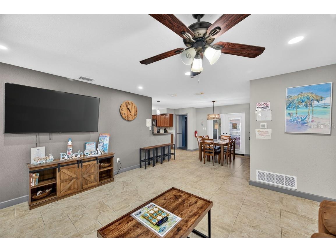 1576 Rosery Road NE Largo FL 33770 W7878714 image16