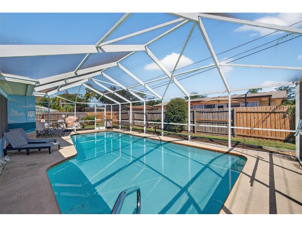 1576 Rosery Road NE Largo FL 33770 W7878714 image7